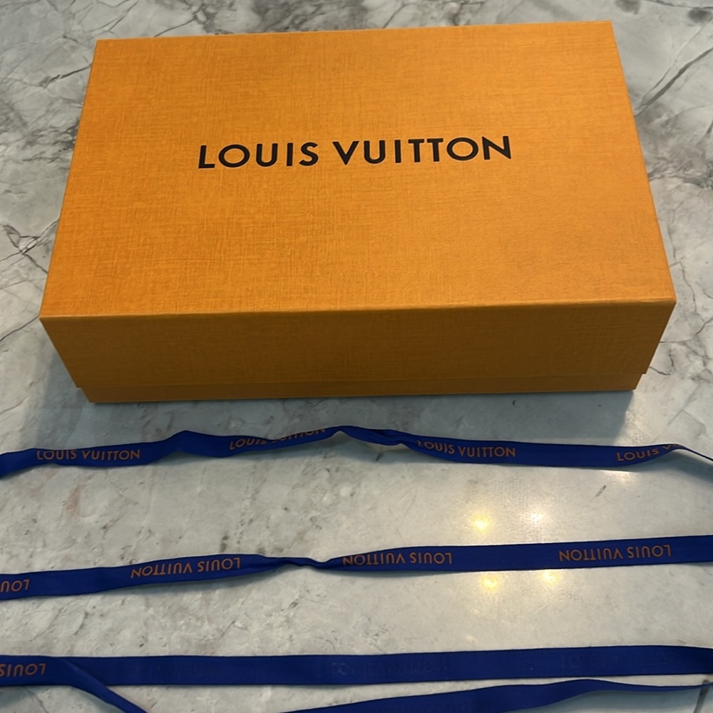 Louis Vuitton Medium Storage Box w  Magnetic Closure and ribbon